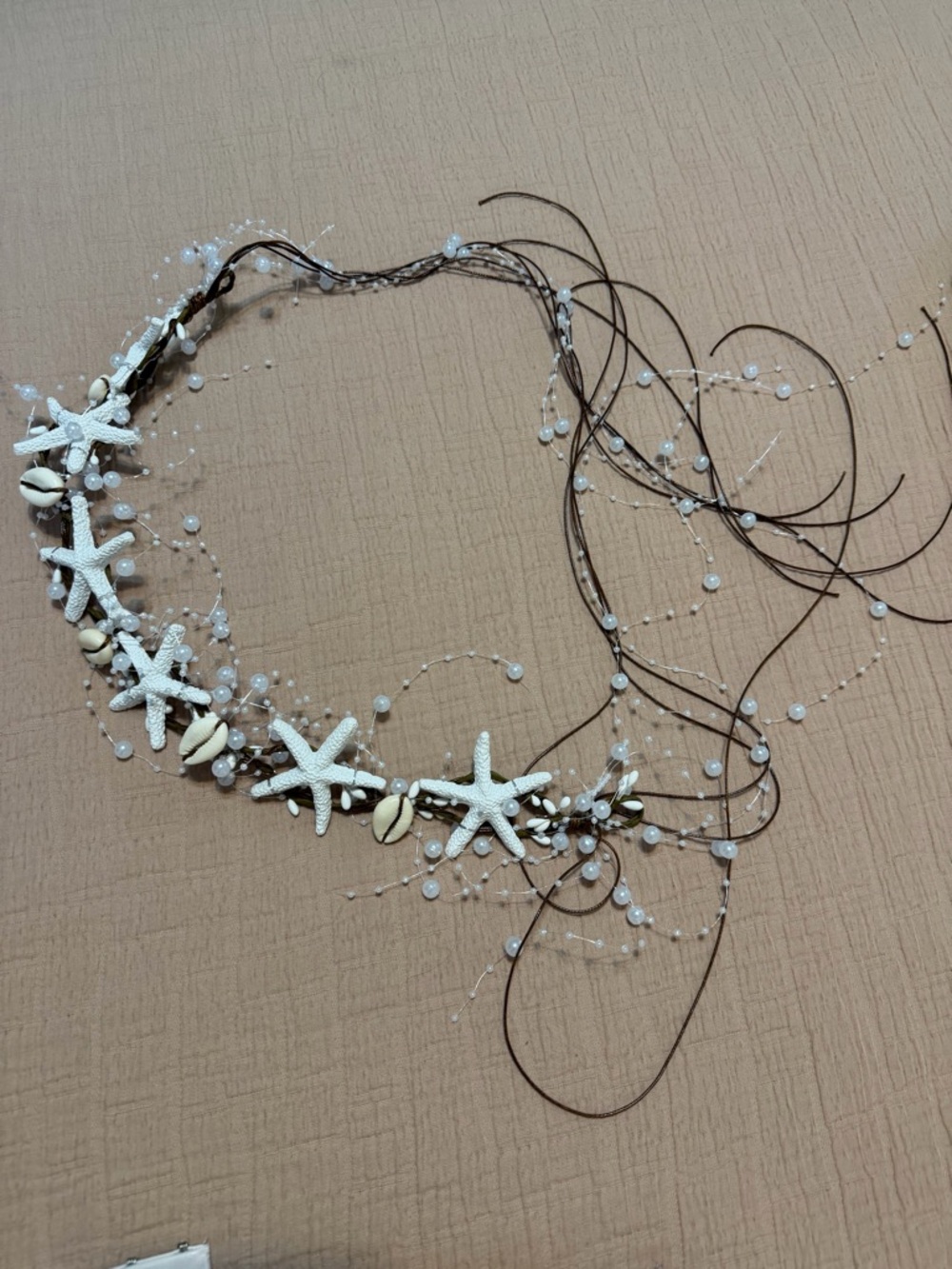 Seashell & Starfish Beach Hair Headpiece- White Pearls - Picture 4 of 4